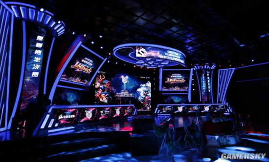 频频制造威 频频制造威